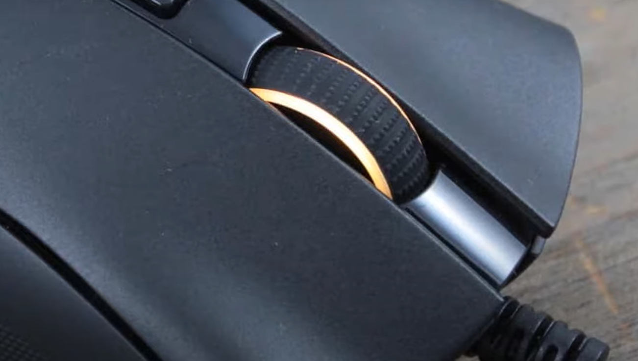 Top 5 Best Gaming Mouses for Big Hands [July 2024 Review] GamingProfy