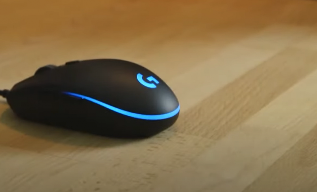 What to look for when buying a gaming mouse for CS:GO?