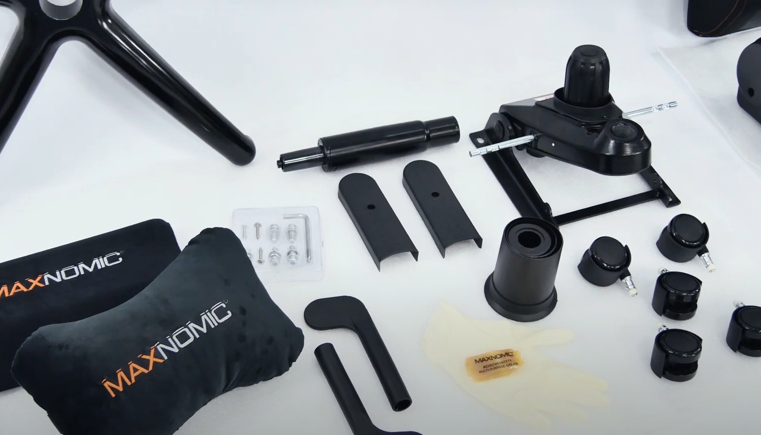 What Gaming Chair Does Ninja Use? GamingProfy